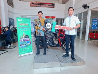 Pemenang Program Semarak Berkah BAF tahun 2026 Terima Hadiah Yamaha Mio M3