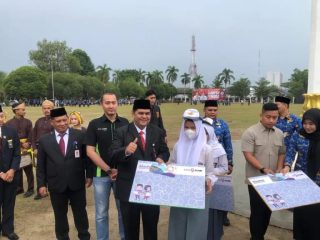 Hari Sumpah Pemuda, Bank Jambi Salurkan Bantuan SimPel untuk Siswa SMK